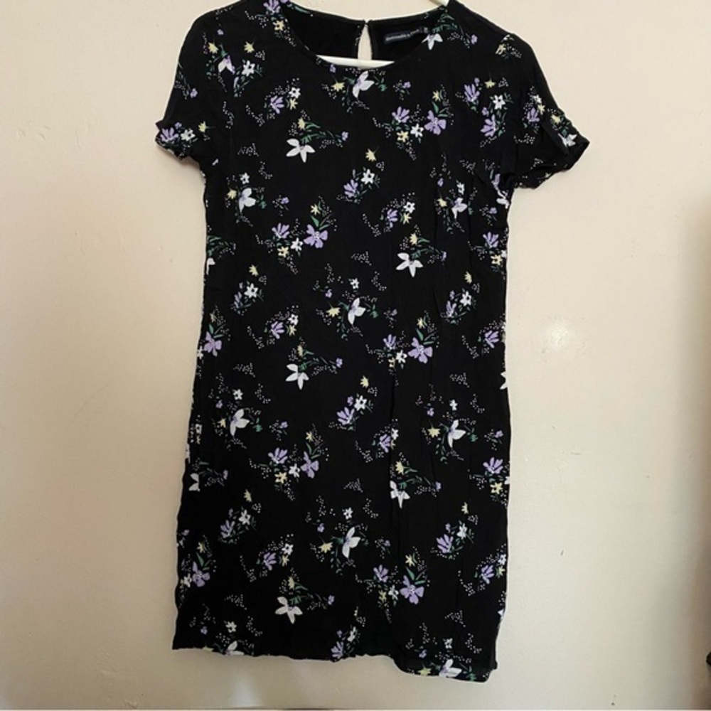 Abercrombie & Fitch Dress Women’s Size Medium Black Has under Slip One Button